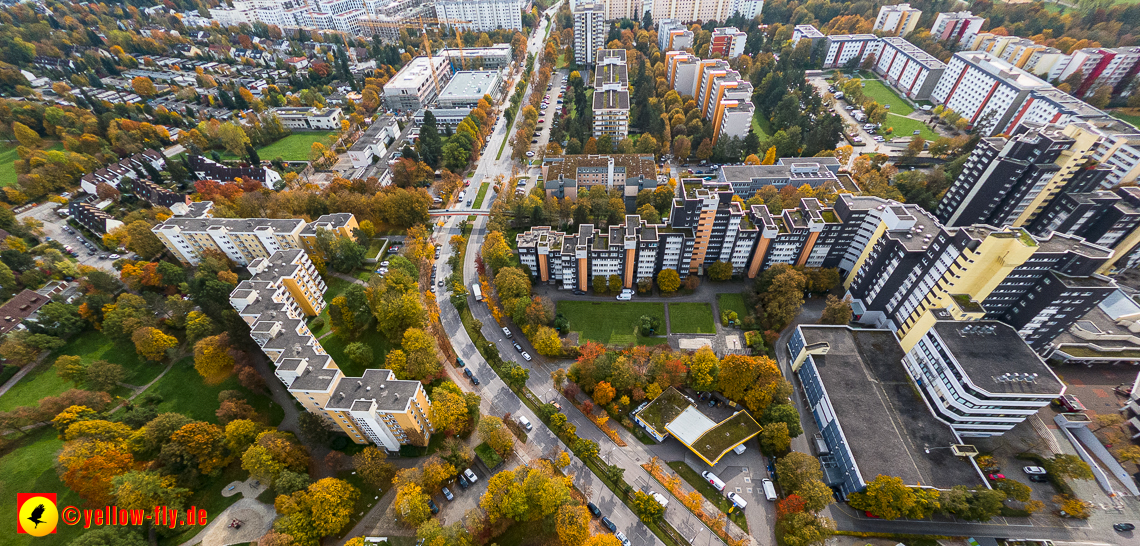 13.10.2022 - Marx-Zenrtum am Karl-Marx-Ring in Neuperlach